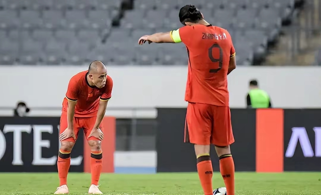 国际比赛日德国杯焦点战，罗马临场应变，质疑声仍在，身体对抗强度拉满(马竞30塞维利亚全场集锦)